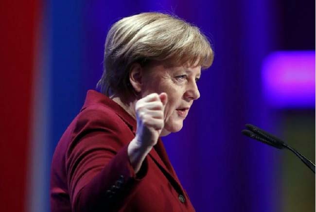 Merkel Defends  Deportations of Rejected Afghan Asylum Seekers